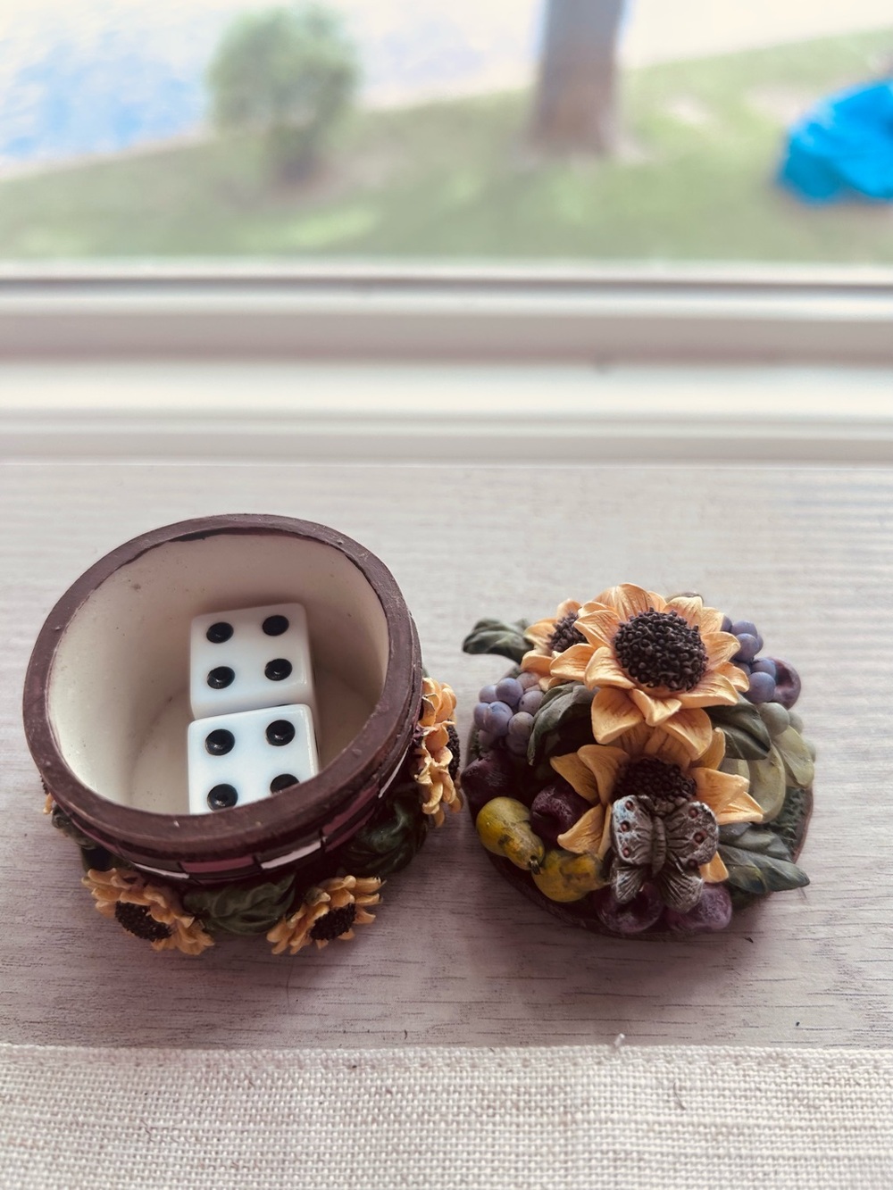 Curaated Sunflower MahJong dice caddy with Butterfly lid